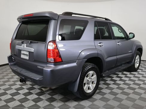 Used 2008 Toyota 4Runner SR5 AWD/4WD image 2