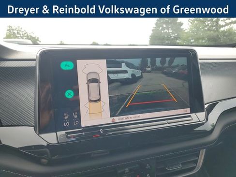 New 2025 Volkswagen Atlas Cross Sport SEL R-Line image 31