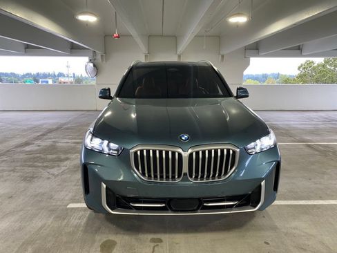 Used 2024 BMW X5 xDrive40i w/ Premium Package AWD/4WD image 8