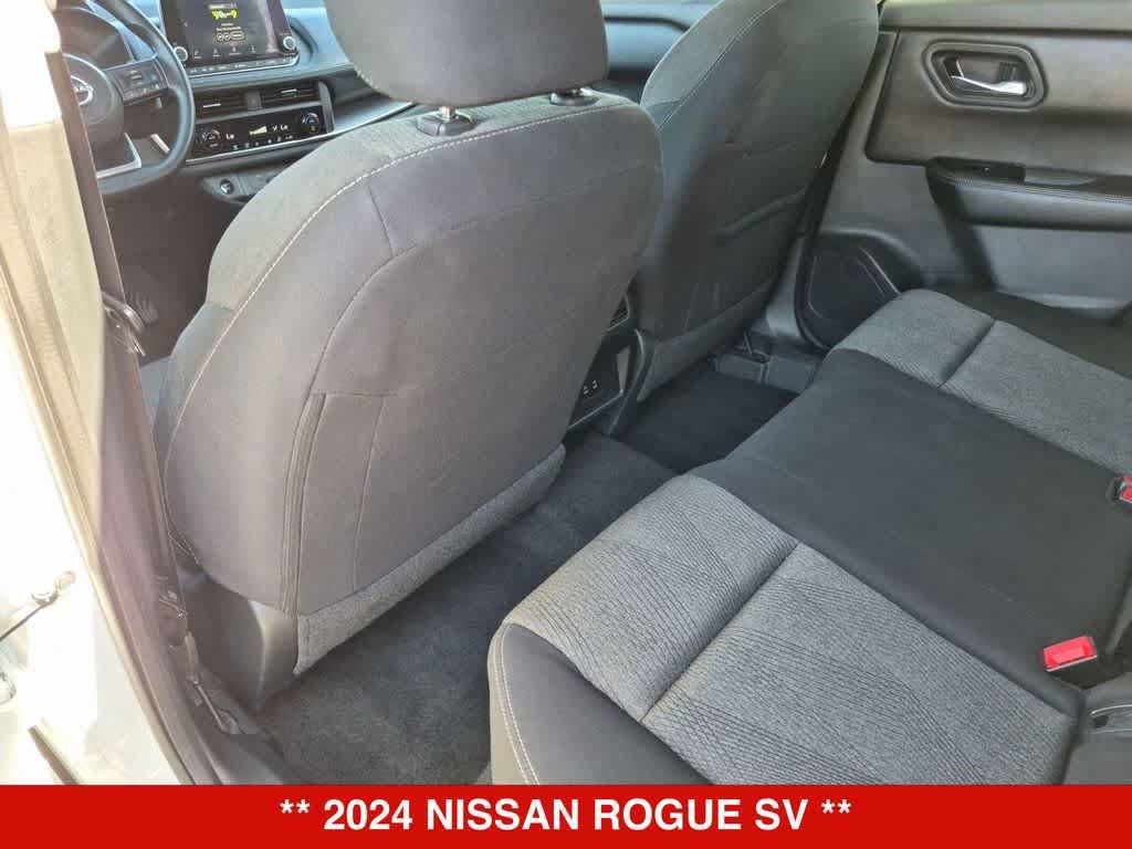 Used 2024 Nissan Rogue SV FWD image 18