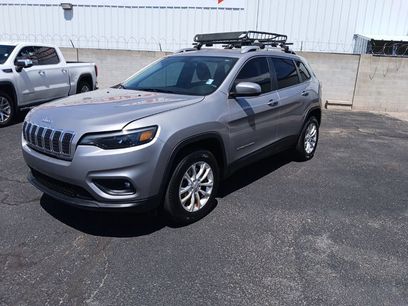 Used 2019 Jeep Cherokee Latitude w/ Popular Appearance Group
