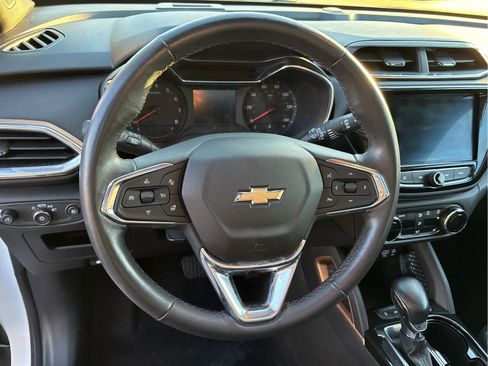 Certified 2023 Chevrolet TrailBlazer ACTIV w/ Sun and Liftgate Package image 12