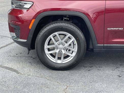 New 2025 Jeep Grand Cherokee L Laredo w/ Luxury Tech Group I image 10