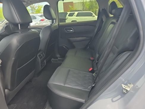 Certified 2023 Nissan Rogue Platinum w/ Platinum Premium Package AWD/4WD image 12