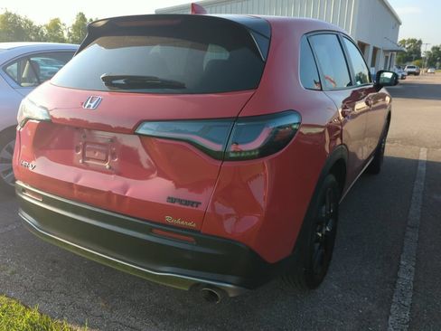 Certified 2024 Honda HR-V Sport image 3