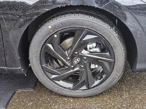 New 2026 Hyundai Elantra Sport FWD image 9