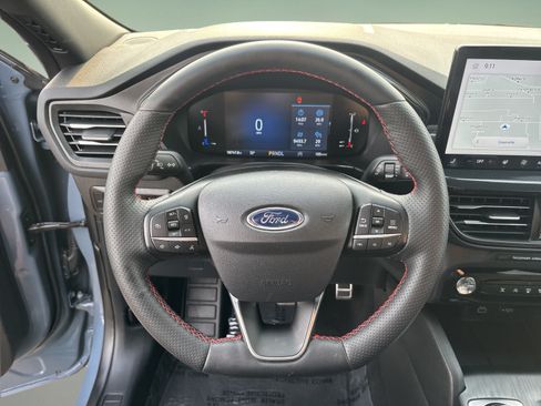 Used 2024 Ford Escape ST-Line w/ Tech Pack #1 AWD/4WD image 15
