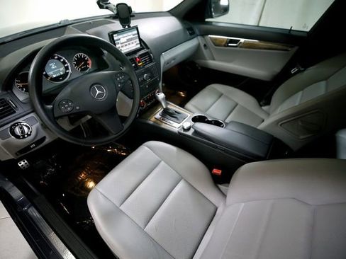 Used 2008 Mercedes-Benz C 350 Sport image 6