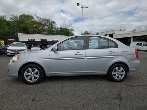Used 2009 Hyundai Accent GLS w/ Popular Equipment Pkg 5 FWD image 8
