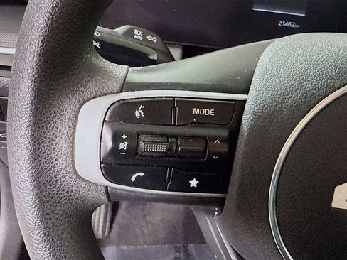 Used 2025 Kia K5 LXS FWD image 22