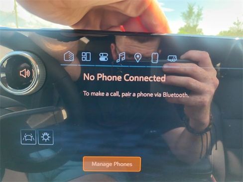 New 2025 Chevrolet Traverse LT w/ Enhanced Driving Package image 24