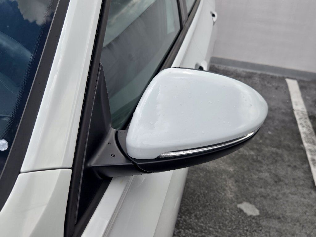 Used 2023 Volkswagen Jetta GLI Autobahn FWD image 9