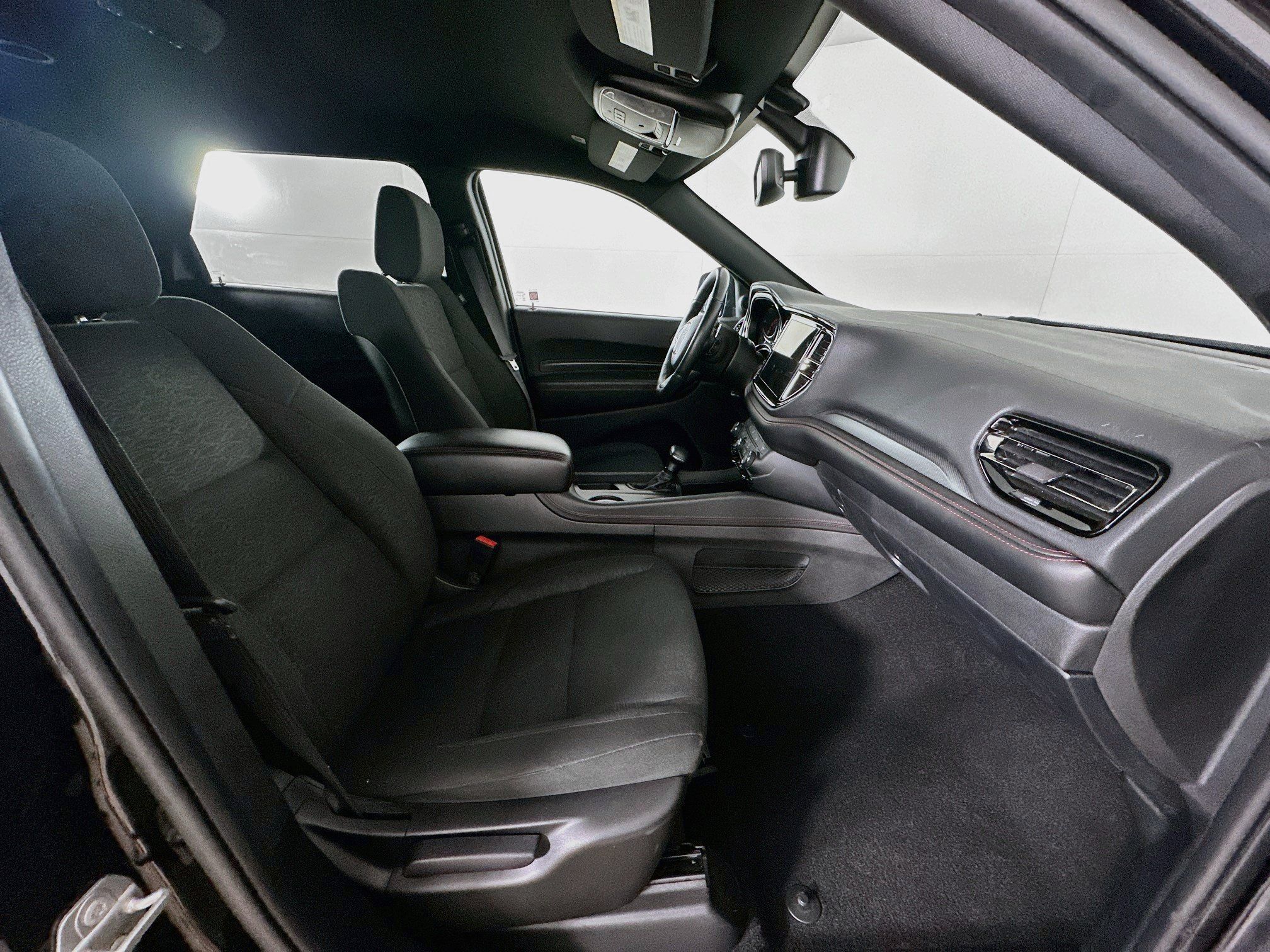 Used 2025 Dodge Durango GT RWD image 33