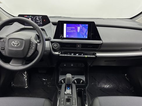 Used 2025 Toyota Prius LE image 23
