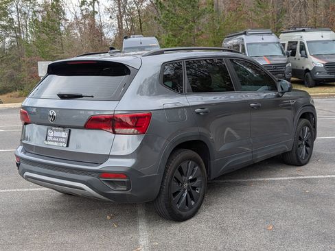 Used 2023 Volkswagen Taos S image 9