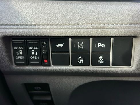 Used 2019 Honda Odyssey Touring image 43