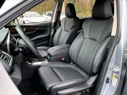 Used 2024 Subaru Ascent Touring image 7