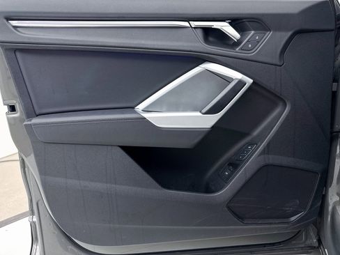 Used 2023 Audi Q3 2.0T Premium Plus w/ Premium Plus Package image 29