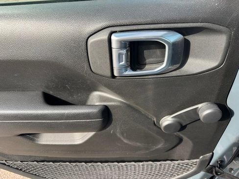 Used 2024 Jeep Wrangler Sport AWD/4WD image 21