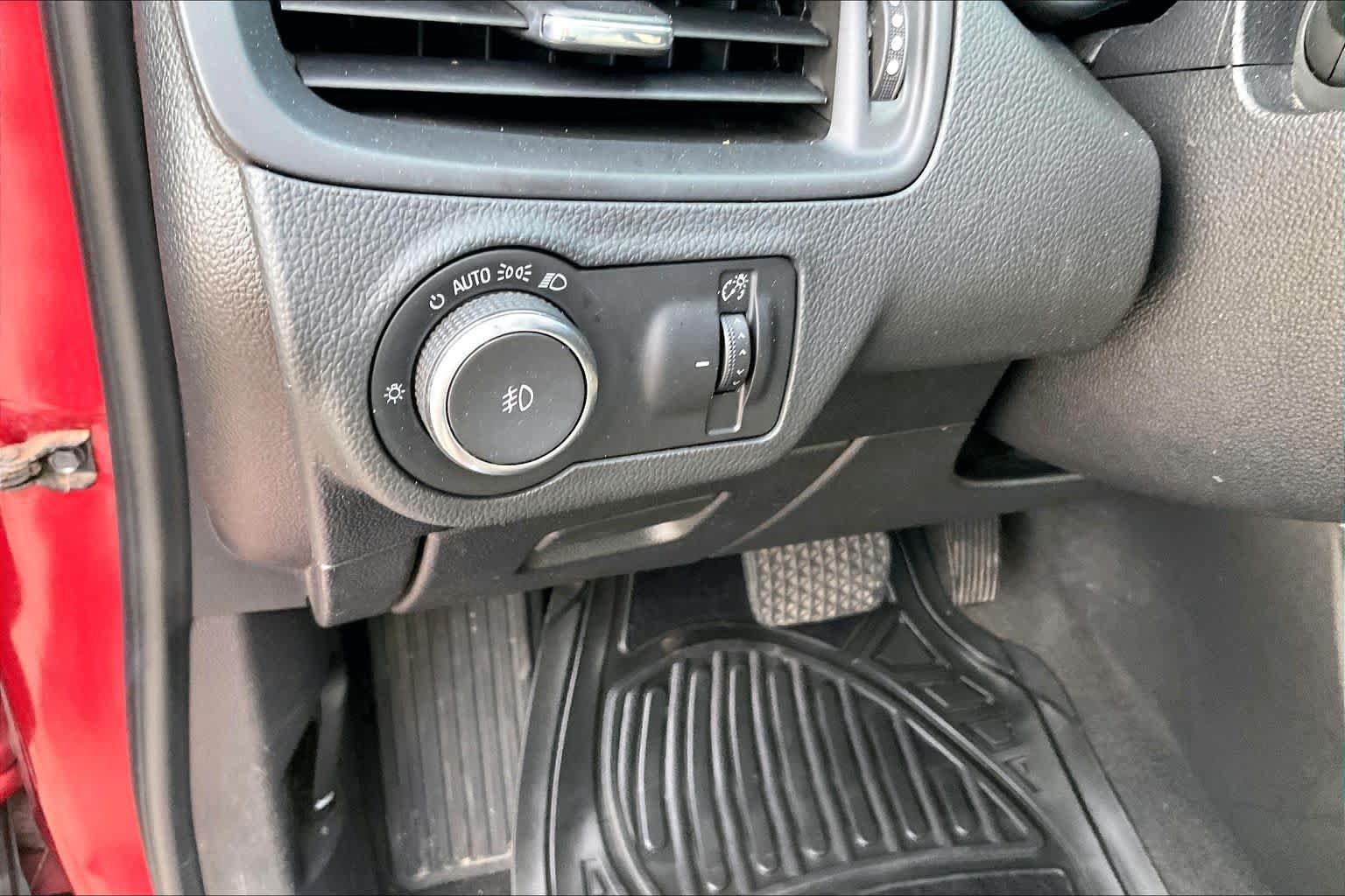 Used 2017 Buick Envision Premium w/ LPO, Hit The Road Package AWD/4WD image 32