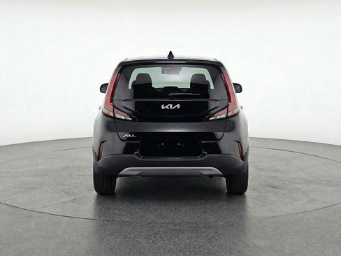 Used 2025 Kia Soul LX w/ LX Technology Package image 7