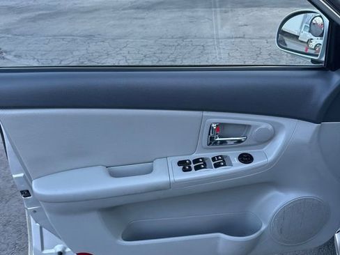 Used 2008 Kia Spectra EX image 23