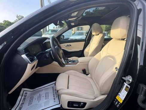 Used 2019 BMW 330i xDrive Sedan w/ Premium Package image 12