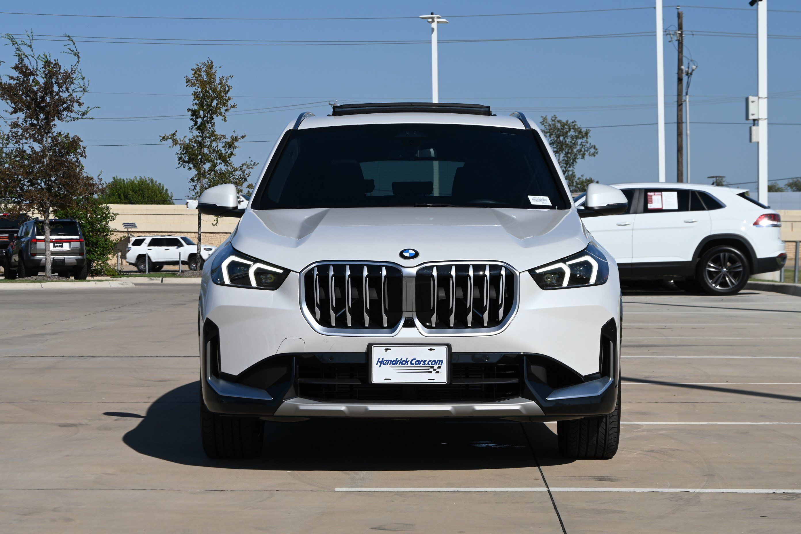 Certified 2025 BMW X1 xDrive28i w/ Premium Package AWD/4WD image 3