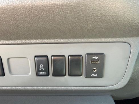 Used 2015 Nissan NV 3500 SV w/ Technology Package RWD image 40