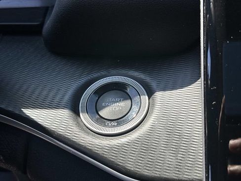 Used 2023 Jeep Grand Cherokee Laredo w/ Luxury Tech Group I AWD/4WD image 25