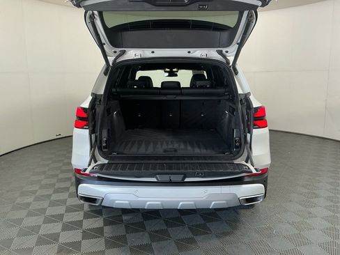 Certified 2025 BMW X5 sDrive40i w/ Climate Comfort Package RWD image 27