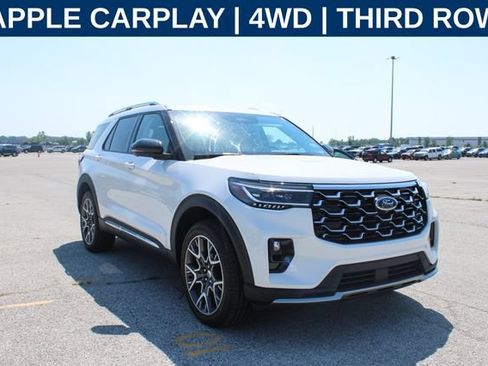 Used 2025 Ford Explorer Platinum w/ Ultimate Package AWD/4WD image 2