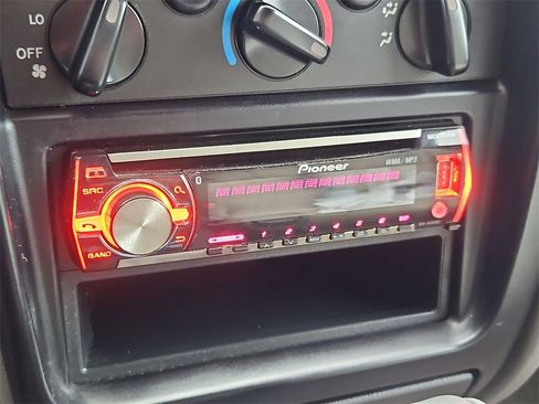 Used 2002 Toyota Tacoma 4x4 Double Cab image 22