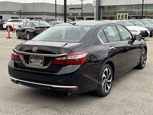 Used 2017 Honda Accord EX-L image 5