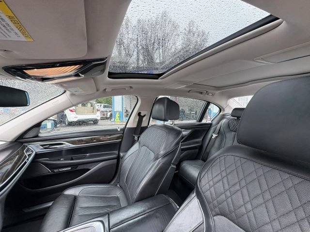 Used 2017 BMW 750i xDrive AWD/4WD image 22
