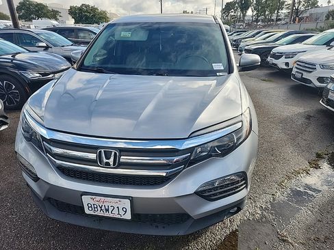 Used 2017 Honda Pilot EX image 2