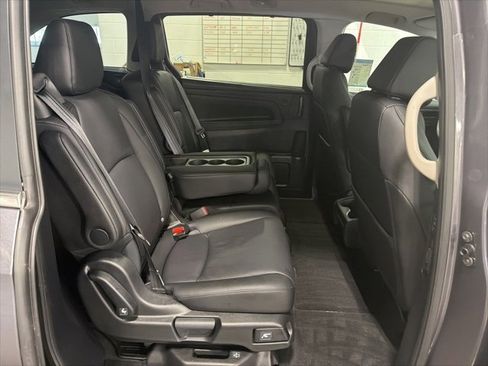 Certified 2026 Honda Odyssey EX-L image 15
