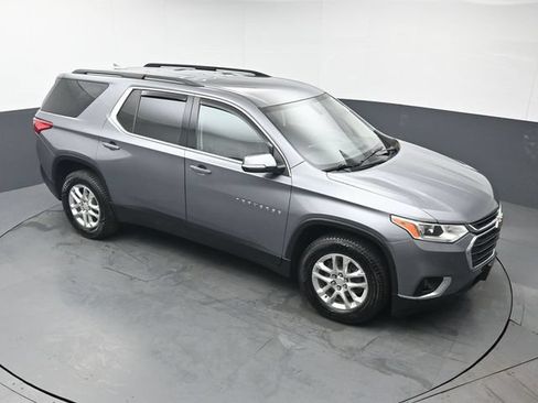 Used 2021 Chevrolet Traverse LT AWD/4WD image 42