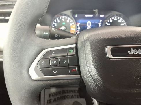 Used 2023 Jeep Compass Limited AWD/4WD image 15