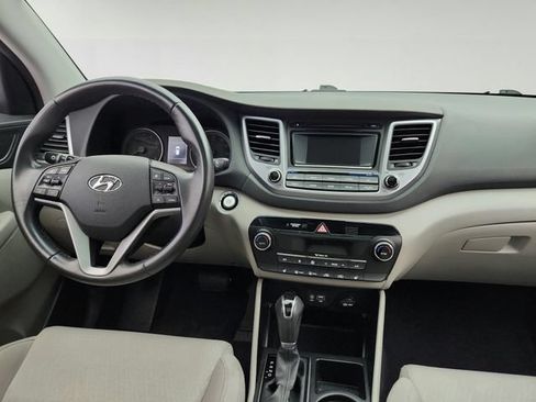 Used 2017 Hyundai Tucson Value AWD/4WD image 26