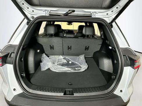 New 2026 Chevrolet Equinox ACTIV w/ Convenience Package III AWD/4WD image 29