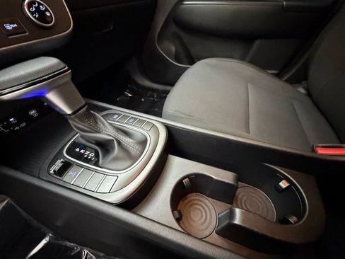 Certified 2024 Hyundai Kona SE AWD/4WD image 19