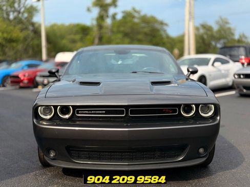 Used 2018 Dodge Challenger R/T w/ Performance Handling Group RWD image 14
