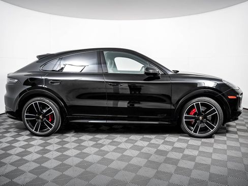Certified 2023 Porsche Cayenne GTS AWD/4WD image 9