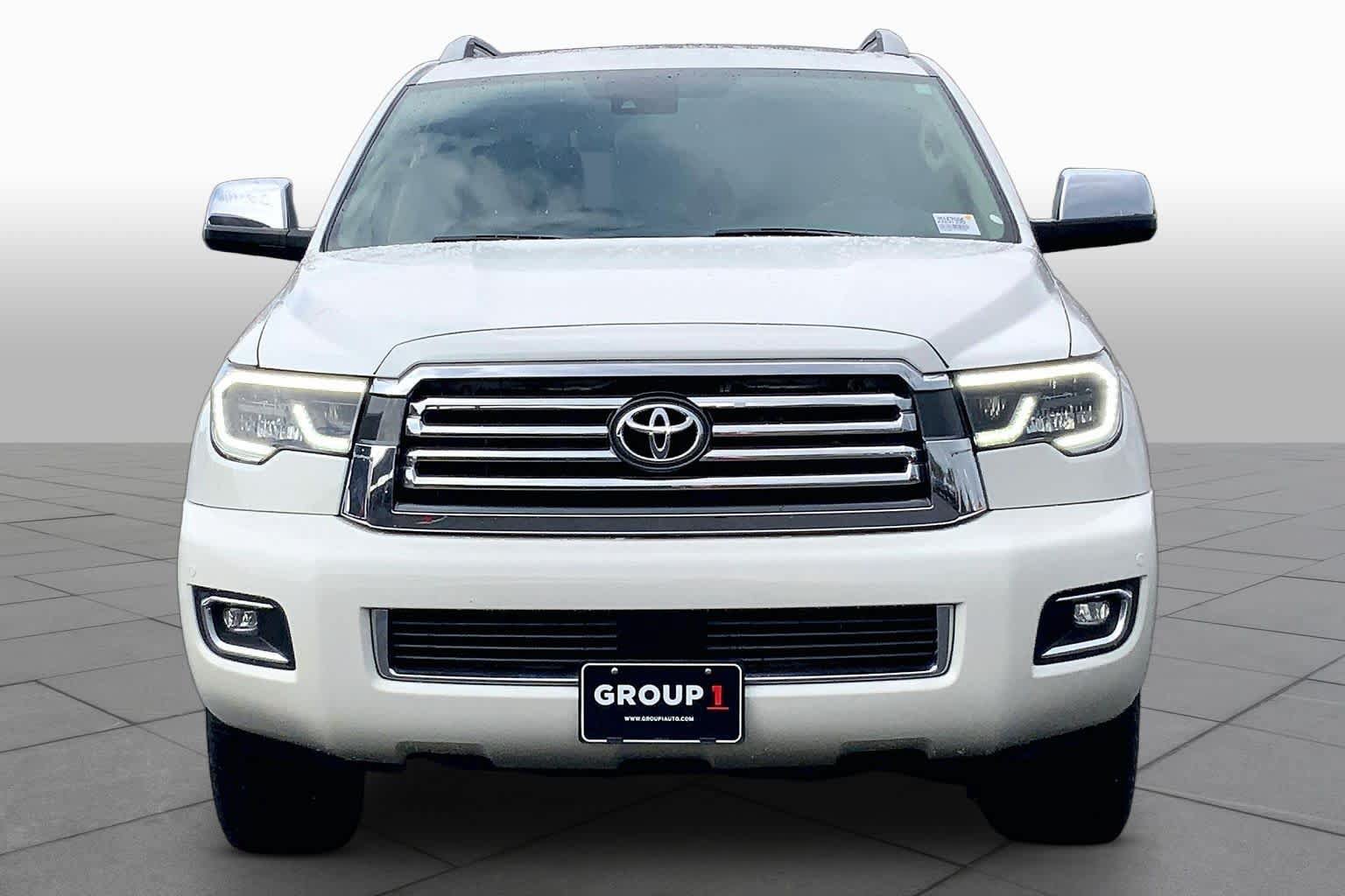 Used 2018 Toyota Sequoia Platinum AWD/4WD image 4