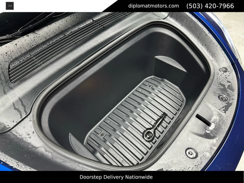 Used 2022 Tesla Model Y Long Range image 39