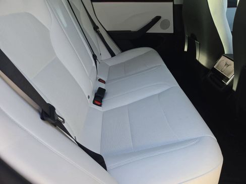 Used 2025 Tesla Model 3 Long Range image 18