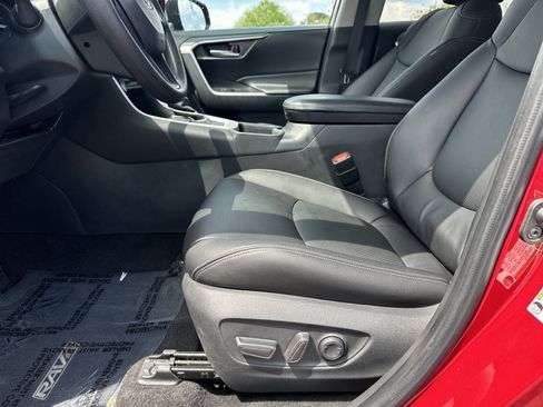 Used 2023 Toyota RAV4 XLE image 11