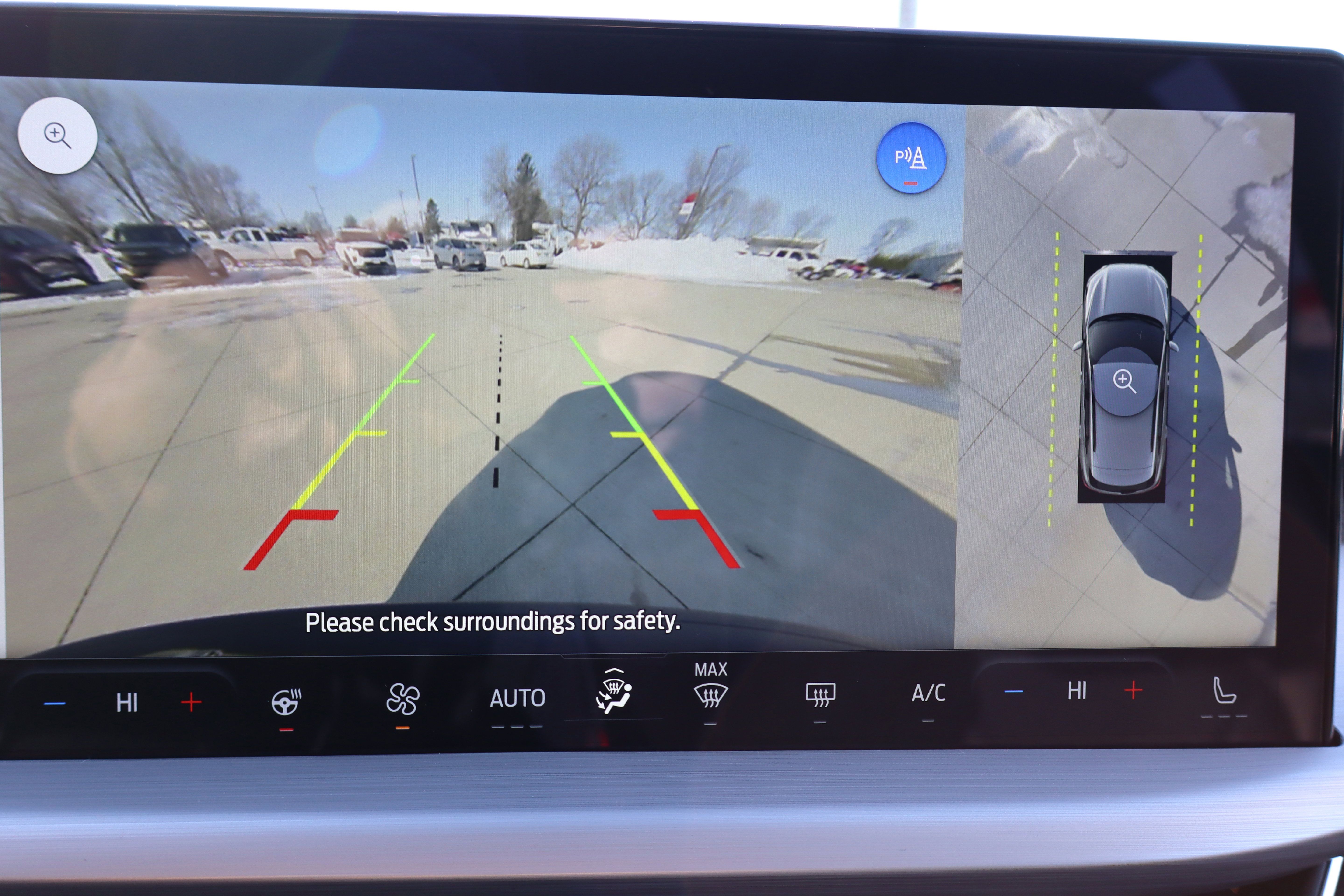 New 2025 Ford Escape SE w/ PHEV Premium Package FWD image 19