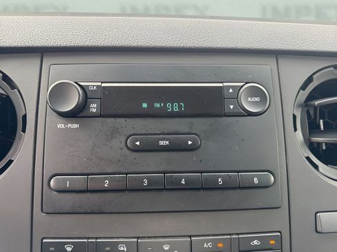 Used 2016 Ford F250 XL w/ Power Equipment Group image 13